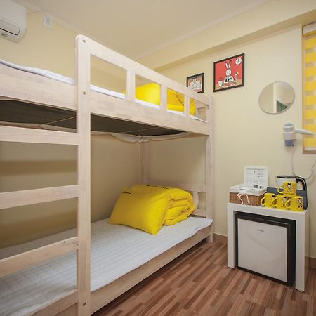 24 Guesthouse Haeundae Premier Μπουσάν Δωμάτιο φωτογραφία